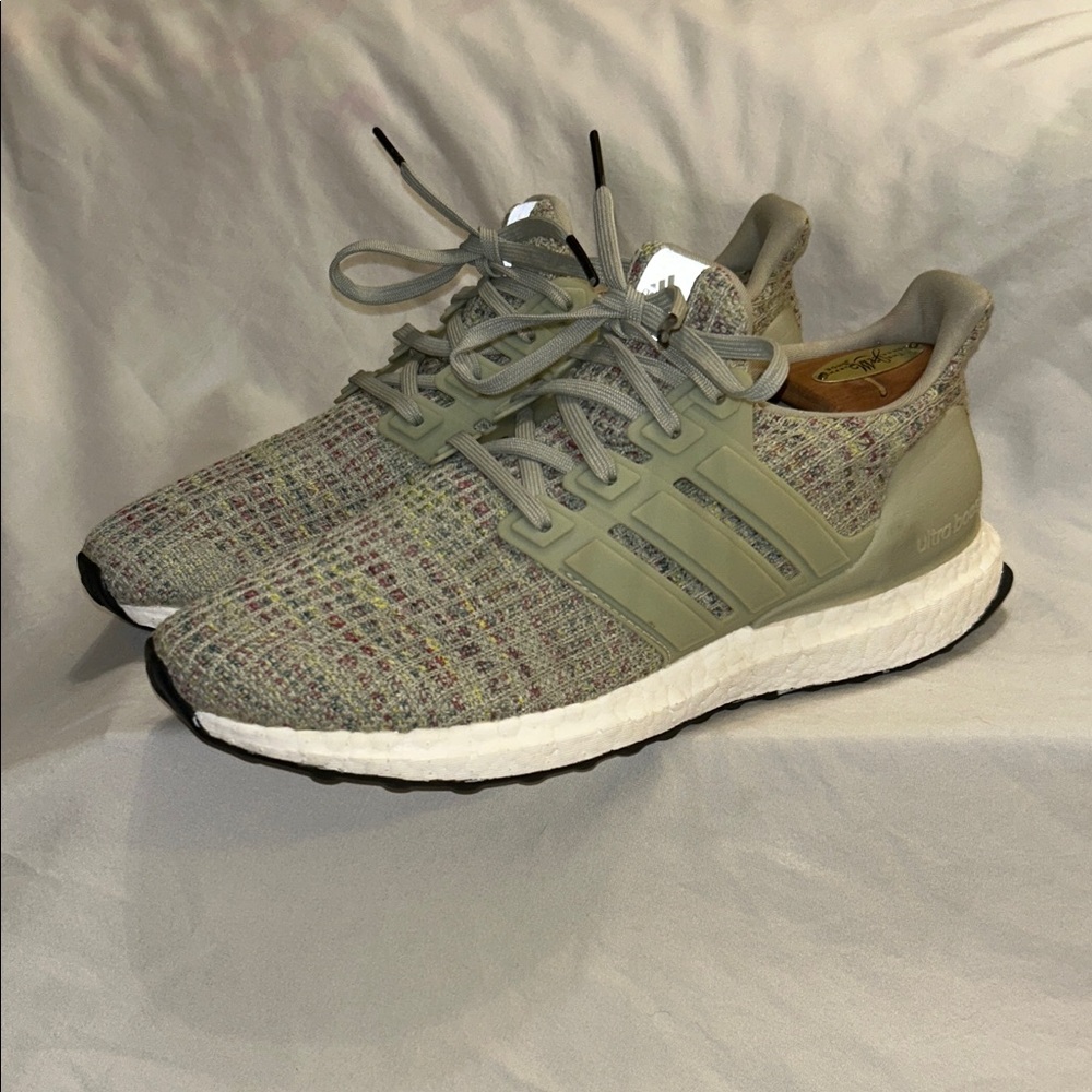 Adidas UltraBoost 4.0
